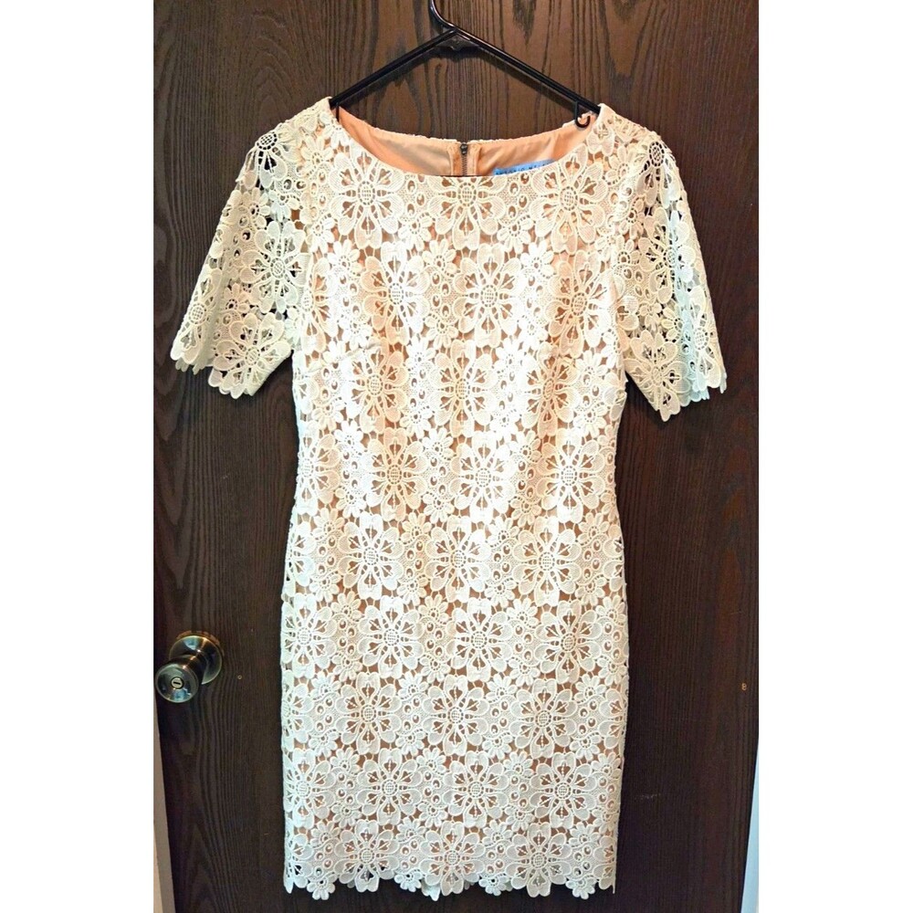 Antonio Melani Ivory Floral Lace Sheath Dress Lined Zip Knee Length Size 2